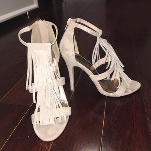 Madden girl Demiiii taupe fab fringe heels